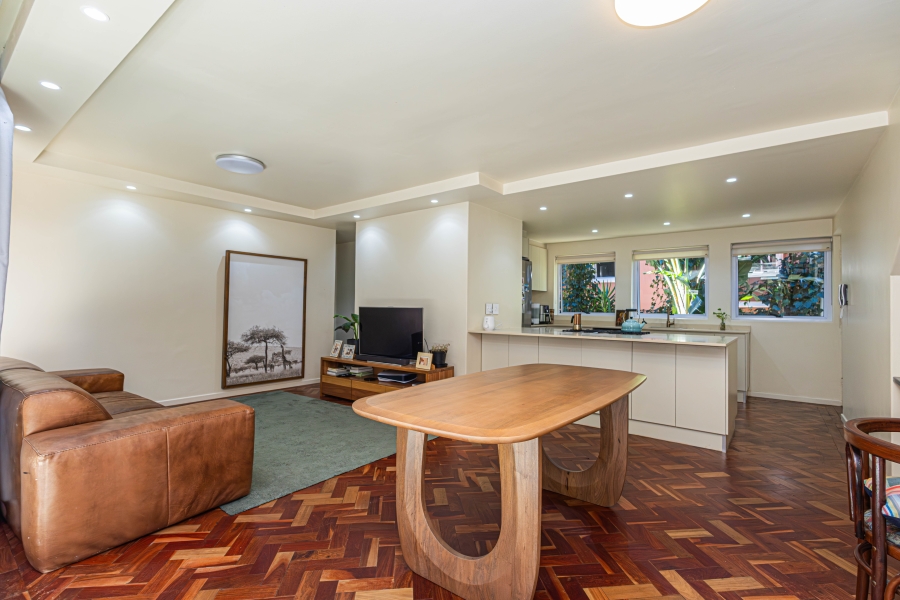 2 Bedroom Property for Sale in Three Anchor Bay Western Cape